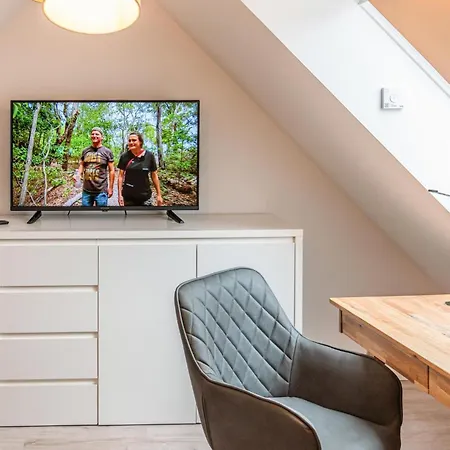 4 Bedroom Stunning In * Klutz